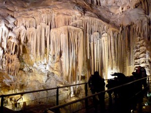 Groupe dans le Gouffre d'Esparros